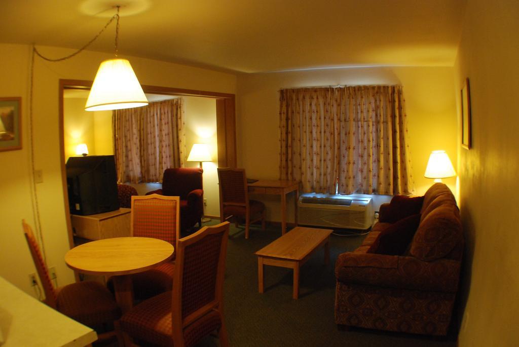 Luck Country Inn Zimmer foto